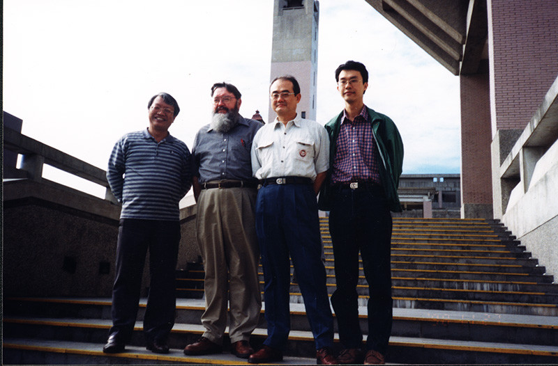 羅杰瑞教授